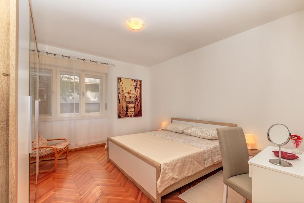Apartment Barbaresko Split Buitenkant foto