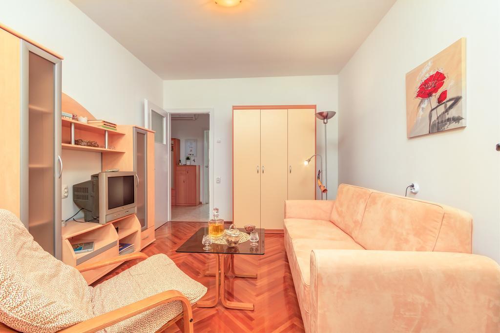 Apartment Barbaresko Split Buitenkant foto